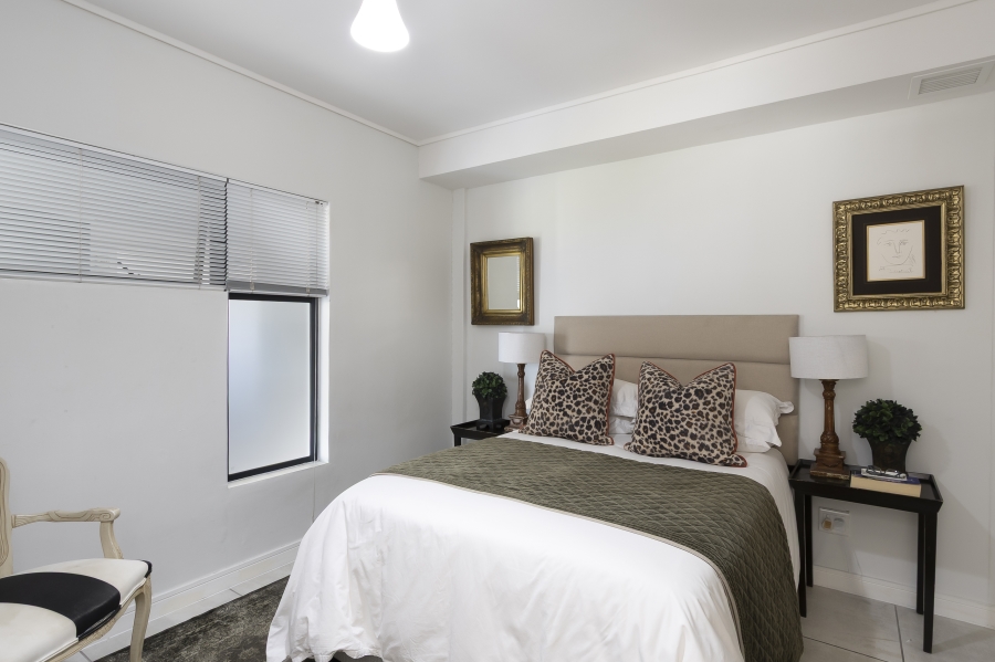 2 Bedroom Property for Sale in Paardevlei Western Cape